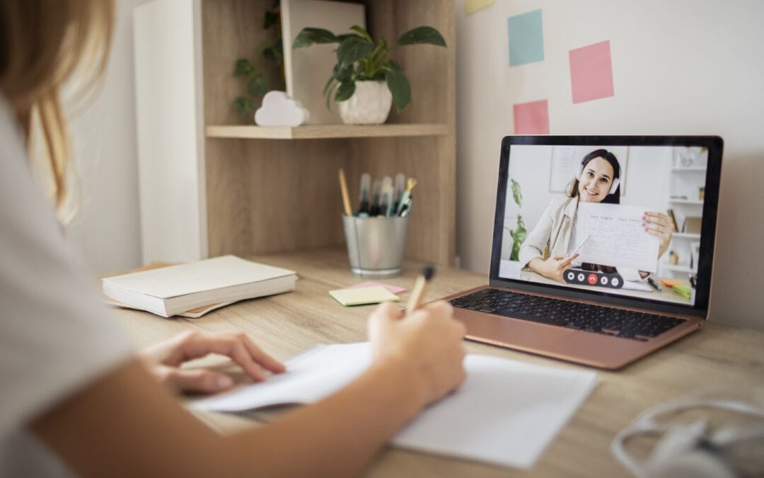 ¿Qué es una Aula Virtual y cuales son su usos?
